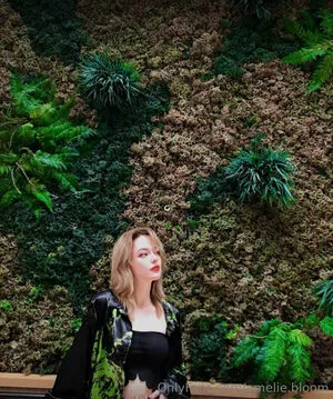 Amelie Bloom OnlyFans Leaked Free Thumbnail Picture - #YlkfCytDDw