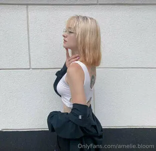 Amelie Bloom OnlyFans Leaked Free Thumbnail Picture - #mmWaBkVeg1