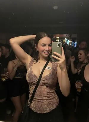 Amelie Manzoli OnlyFans Leaked Free Thumbnail Picture - #0NSPty4Vlj