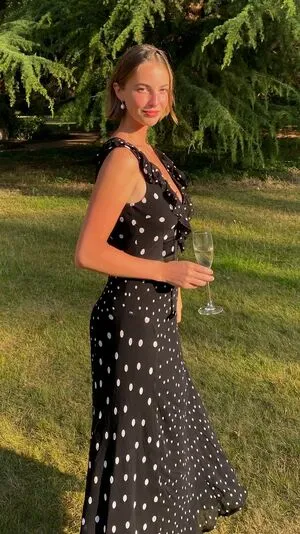 Amelie Manzoli OnlyFans Leaked Free Thumbnail Picture - #OfOPWd55JH