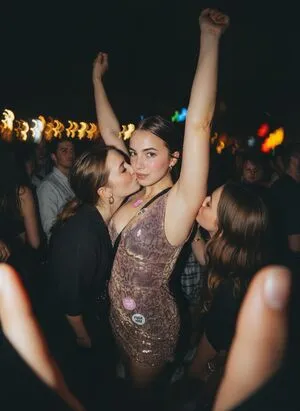 Amelie Manzoli OnlyFans Leaked Free Thumbnail Picture - #Sfbap7r46n