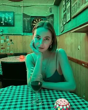 Amelie Manzoli OnlyFans Leaked Free Thumbnail Picture - #c6xYWzs7d2