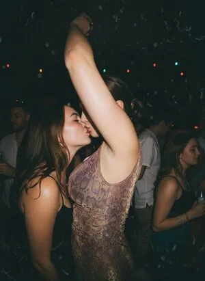 Amelie Manzoli OnlyFans Leaked Free Thumbnail Picture - #gRh2LJb5rK