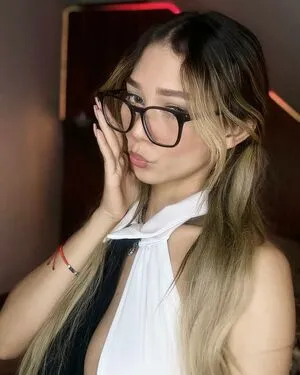 Amelieaxie OnlyFans Leaked Free Thumbnail Picture - #eJoVTWUqG5