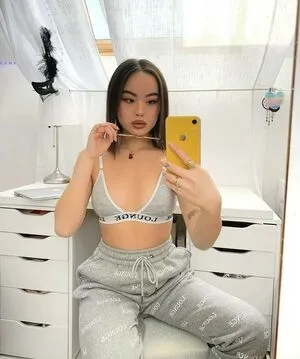 Ameliecara01 OnlyFans Leaked Free Thumbnail Picture - #eDkVfCz29i