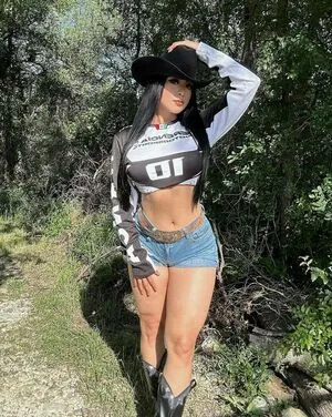 America Cuevas OnlyFans Leaked Free Thumbnail Picture - #rTTpISYNx6