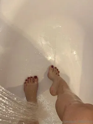 Ami Feetness OnlyFans Leaked Free Thumbnail Picture - #APBachShVH