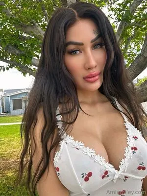 Amiamiley OnlyFans Leaked Free Thumbnail Picture - #gmSqTqtRcZ