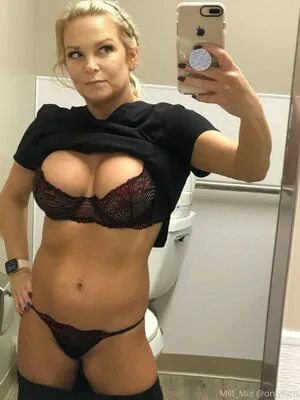 Amieadams OnlyFans Leaked Free Thumbnail Picture - #KghaV8G26X