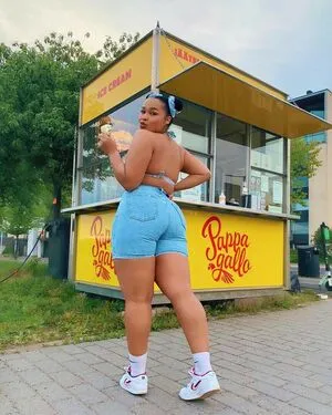 Amielatisha OnlyFans Leaked Free Thumbnail Picture - #nicN1bKS1W