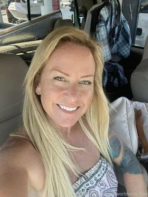 Amieworldwide Free OnlyFans Leaked Free Thumbnail Picture - #49pRUDYiPy