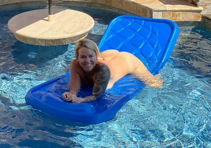 Amieworldwide Free OnlyFans Leaked Free Thumbnail Picture - #4umBhv38Ji