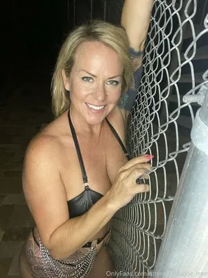 Amieworldwide Free OnlyFans Leaked Free Thumbnail Picture - #N3PVpYoAoR