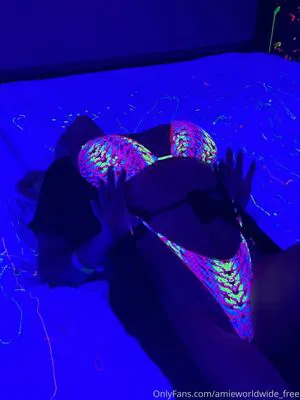 Amieworldwide Free OnlyFans Leaked Free Thumbnail Picture - #ihavtO3WcL