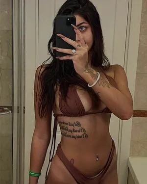 Amily Bel OnlyFans Leaked Free Thumbnail Picture - #A4ujXQdgIL