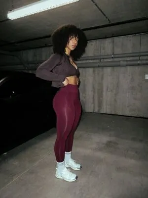 Amina Dembele OnlyFans Leaked Free Thumbnail Picture - #2UDp93ddFt