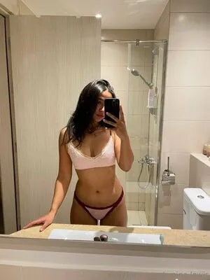 Amina Lewis OnlyFans Leaked Free Thumbnail Picture - #pNEqPfo3R2