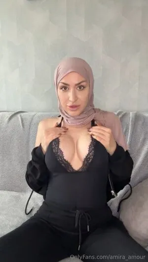 Amira Amour OnlyFans Leaked Free Thumbnail Picture - #H9v0goyH9C