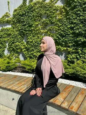 Amira Amour OnlyFans Leaked Free Thumbnail Picture - #LYt2o9G6D3