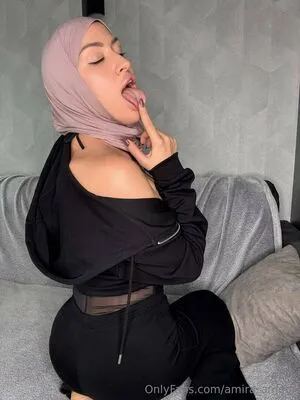 Amira Amour OnlyFans Leaked Free Thumbnail Picture - #QJstH4DxiC