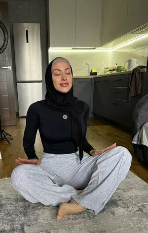 Amira Amour OnlyFans Leaked Free Thumbnail Picture - #YMCIJm8jr0