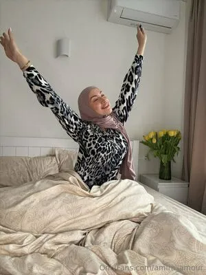 Amira Amour OnlyFans Leaked Free Thumbnail Picture - #dccT44axWl