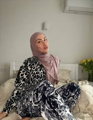 Amira Amour OnlyFans Leaked Free Thumbnail Picture - #gA4y406vDp