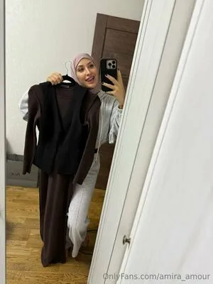 Amira Amour OnlyFans Leaked Free Thumbnail Picture - #lh5HXQDA70