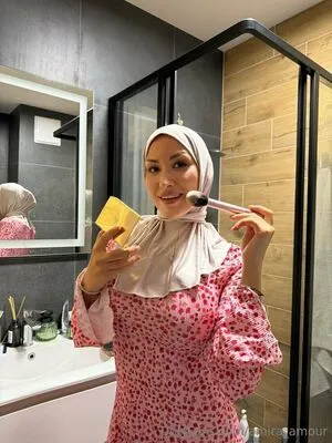 Amira Amour OnlyFans Leaked Free Thumbnail Picture - #pxGYIAb7u5