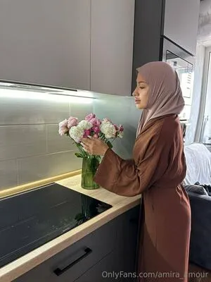 Amira Amour OnlyFans Leaked Free Thumbnail Picture - #q6lvV7olOO