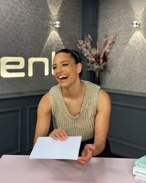 Amira Pocher OnlyFans Leaked Free Thumbnail Picture - #DfnaeG3Anx