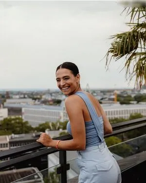 Amira Pocher OnlyFans Leaked Free Thumbnail Picture - #GSqrDDN7xu