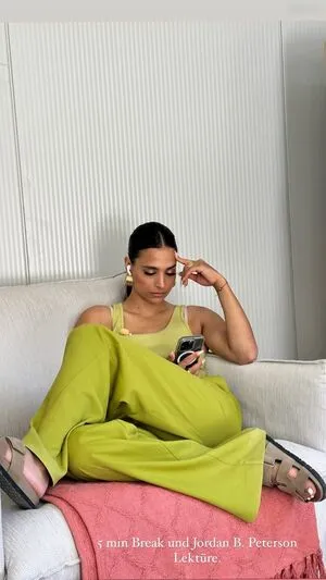 Amira Pocher OnlyFans Leaked Free Thumbnail Picture - #r70w8Bsabn