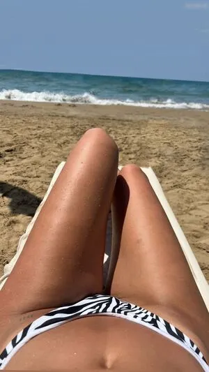 Amiraa Mirah OnlyFans Leaked Free Thumbnail Picture - #s04LmDWI6M