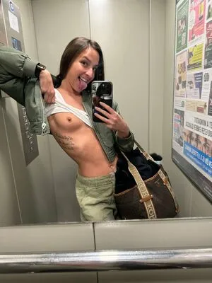 Amirahadarax OnlyFans Leaked Free Thumbnail Picture - #FWH4QXILTD