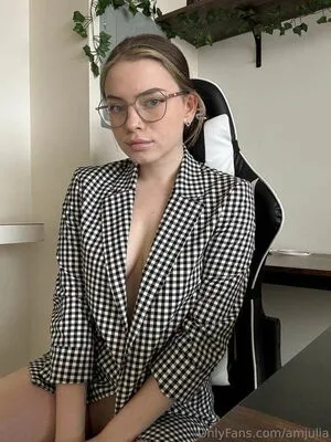 Amjulia OnlyFans Leaked Free Thumbnail Picture - #mNEe9cWYUZ