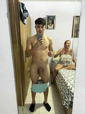 Amor De Familia OnlyFans Leaked Free Thumbnail Picture - #oYTGTz2nA2