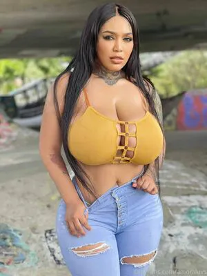Amoraluvs OnlyFans Leaked Free Thumbnail Picture - #AOGowfCAqw