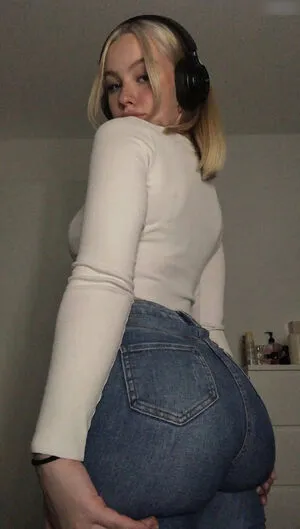 Amparita OnlyFans Leaked Free Thumbnail Picture - #5jdWfdTjU9