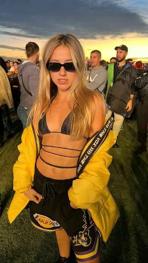 Ampipenia OnlyFans Leaked Free Thumbnail Picture - #1yaGj4r9Qy