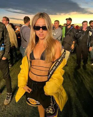 Ampipenia OnlyFans Leaked Free Thumbnail Picture - #L0JxCJD7Ed