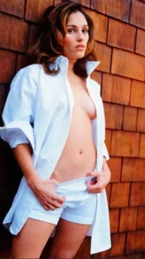 Amy Jo Johnson OnlyFans Leaked Free Thumbnail Picture - #4U0ysLkYj5