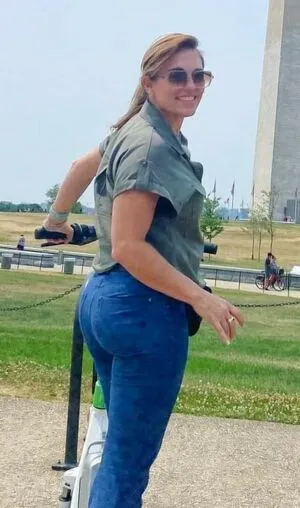 Amy Jo Johnson OnlyFans Leaked Free Thumbnail Picture - #ap6cCH47Fx