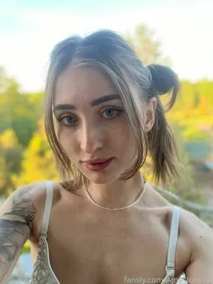 Amy Lovvee OnlyFans Leaked Free Thumbnail Picture - #CI3wCI3Wli