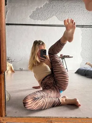 Amy Lovvee OnlyFans Leaked Free Thumbnail Picture - #CwDBJaLElo