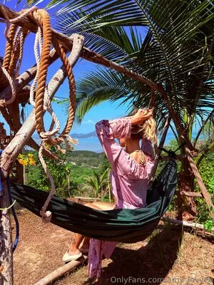 Amy Lovvee OnlyFans Leaked Free Thumbnail Picture - #Ig9uwyq4yI