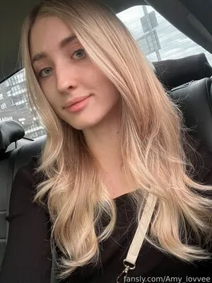 Amy Lovvee OnlyFans Leaked Free Thumbnail Picture - #UQqJH3lmig