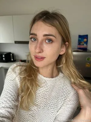 Amy Lovvee OnlyFans Leaked Free Thumbnail Picture - #Y18zCAzcsH