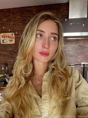 Amy Lovvee OnlyFans Leaked Free Thumbnail Picture - #kFvAeEM3lV