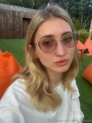 Amy Lovvee OnlyFans Leaked Free Thumbnail Picture - #ugn5r5taL7